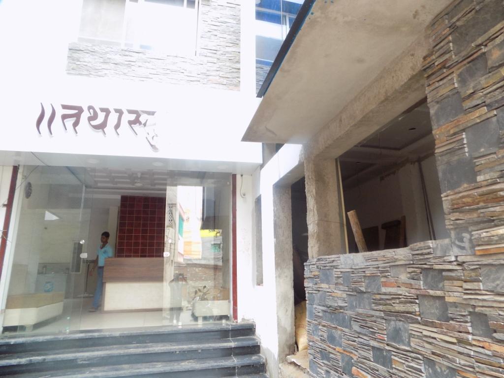 Hotel Tathastu 乌贾因 外观 照片